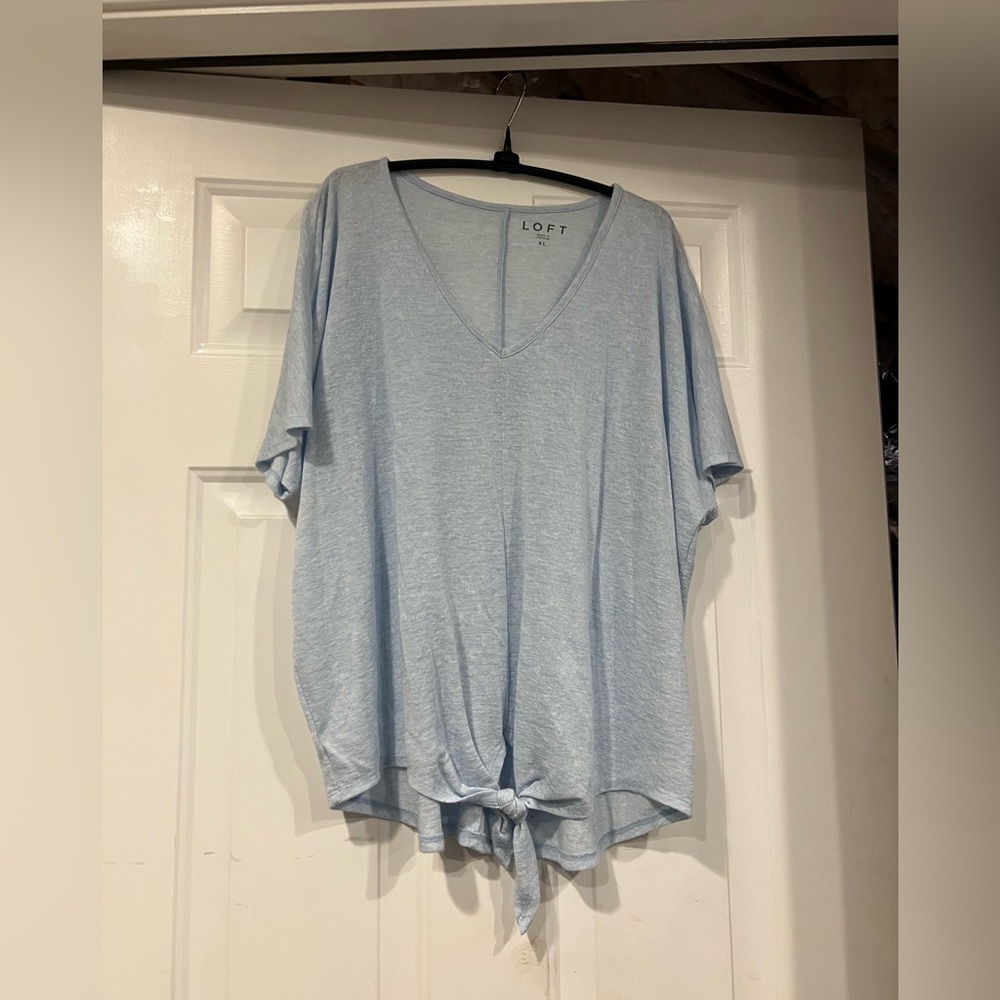 LOFT Women's Light Blue V-Neck Top